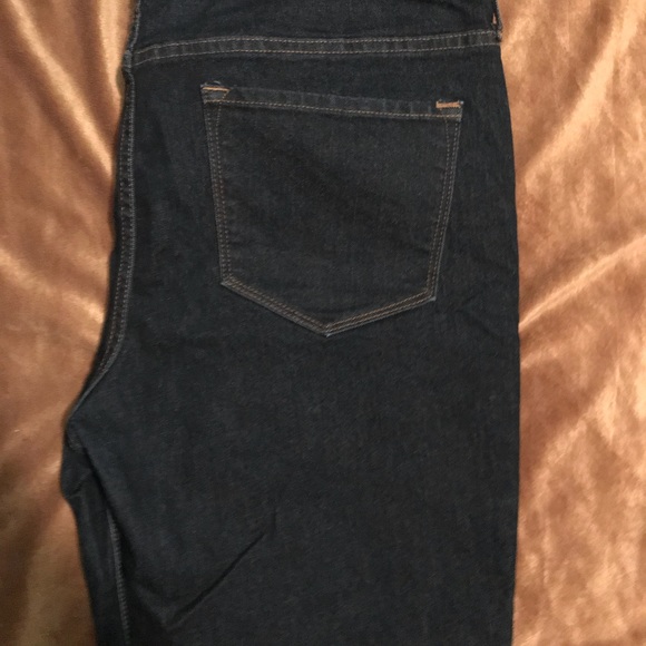 Old Navy dark wash jeans - Picture 1 of 4